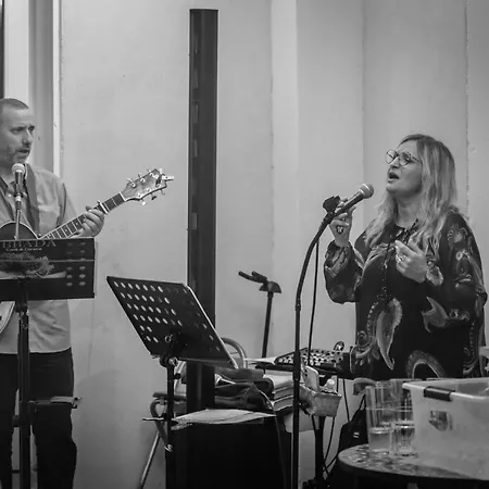 De Tesa Ξενοδοχείο *